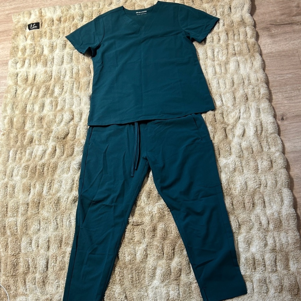 Caribbean Blue Mandala Scrub Set